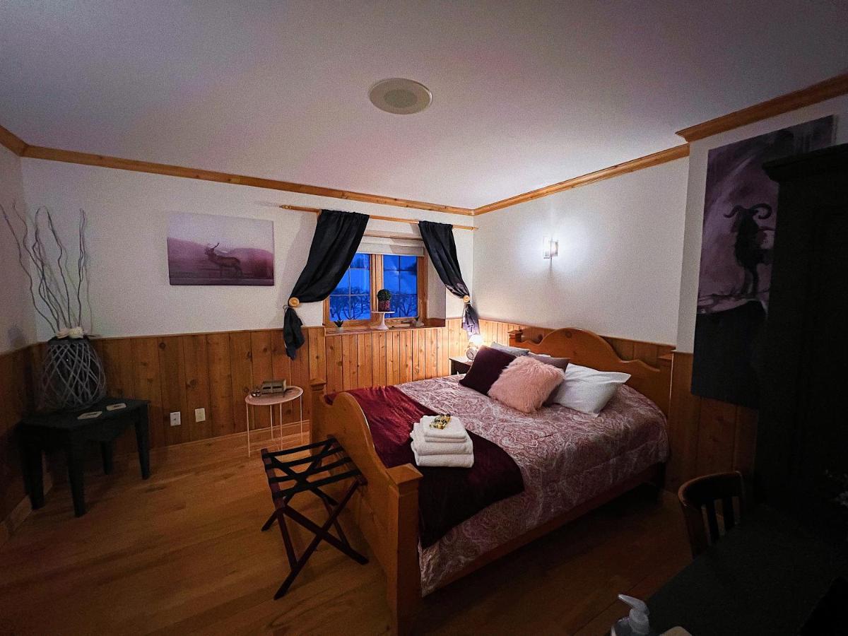 Auberge Au Poste De Traite Sainte-Famille エクステリア 写真